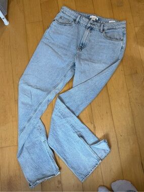 H&M Light Wash Straight Leg Jeans